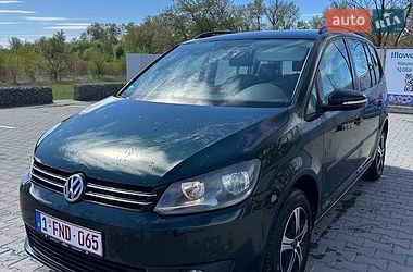 Минивэн Volkswagen Touran 2010 в Снятине