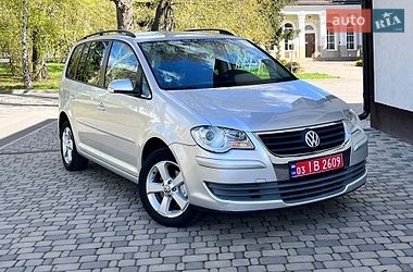 Минивэн Volkswagen Touran 2008 в Белой Церкви