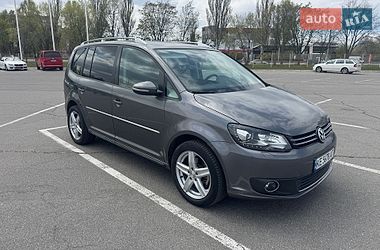 Минивэн Volkswagen Touran 2010 в Днепре