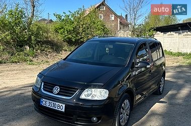 Мінівен Volkswagen Touran 2005 в Чернівцях