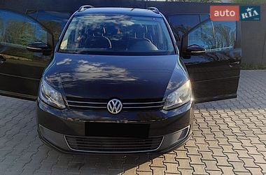 Минивэн Volkswagen Touran 2010 в Киеве