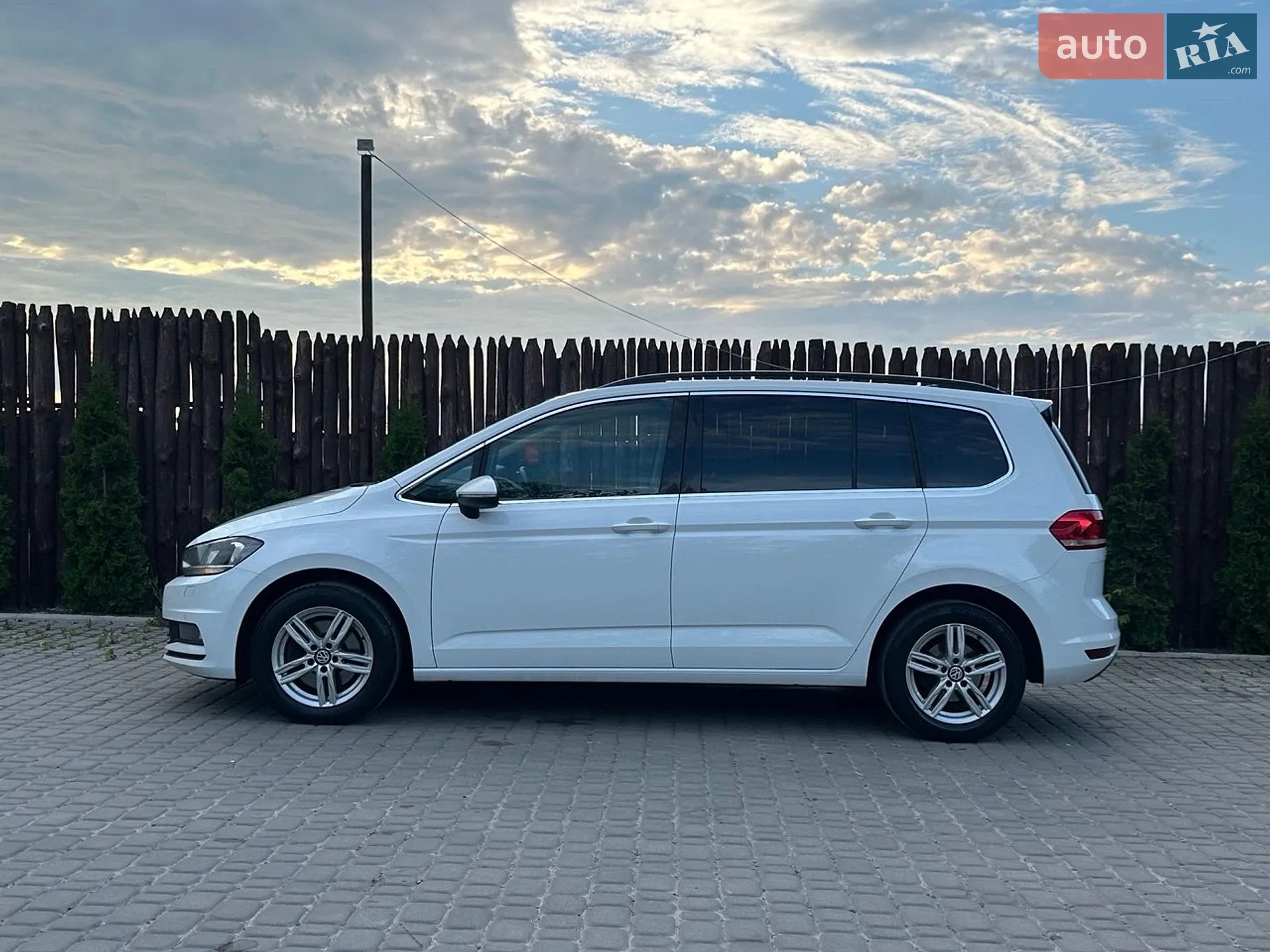 2020 Volkswagen Touran - мініатюра 8