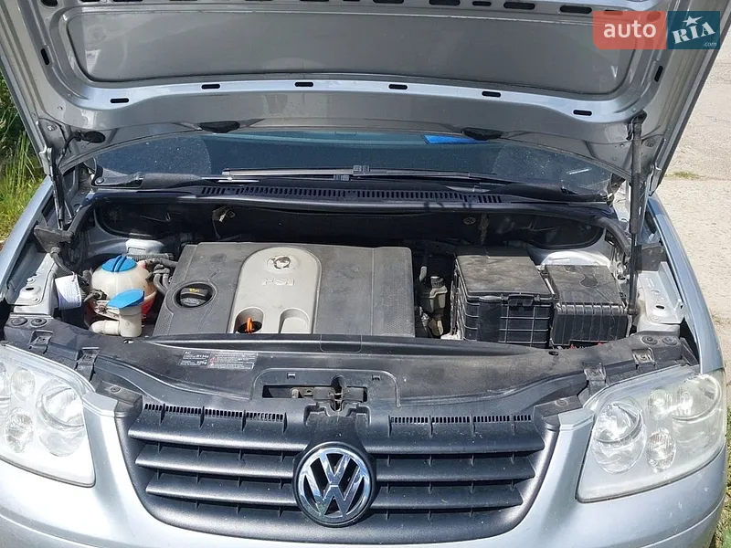 Volkswagen Touran 2003 VIN WVGZZZ1TZ4W055661 фото оголошення 4 з 44