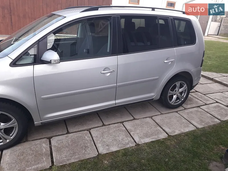 Volkswagen Touran 2004 VIN WVGZZZ1TZ5W062622 фото оголошення 13 з 46