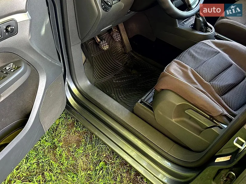 Volkswagen Touran 2006 VIN WVGZZZ1TZ7W018837 фото оголошення 15 з 57