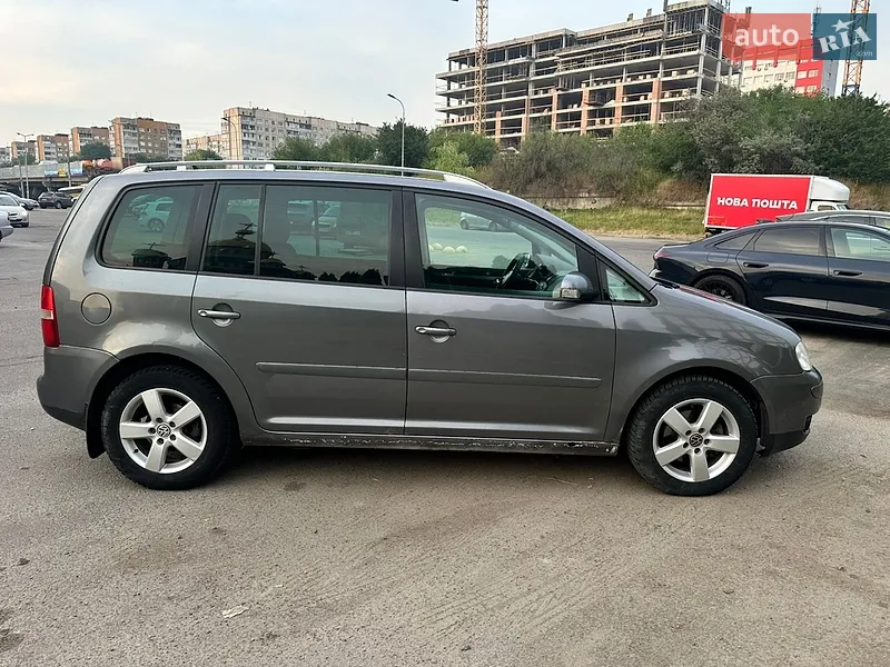 Volkswagen Touran 2005 VIN WVGZZZ1TZ6W025800 фото оголошення 3 з 46