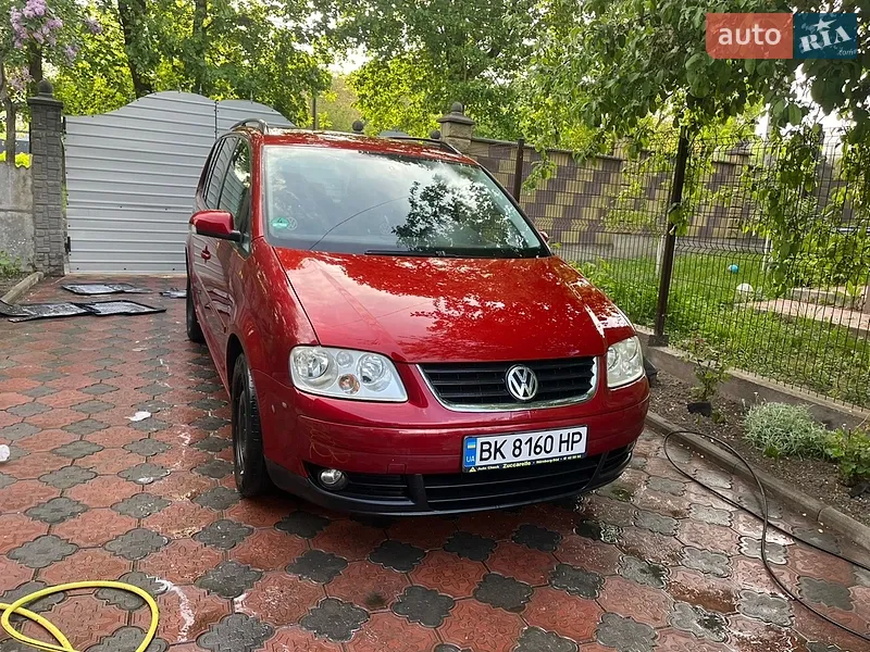 Volkswagen Touran