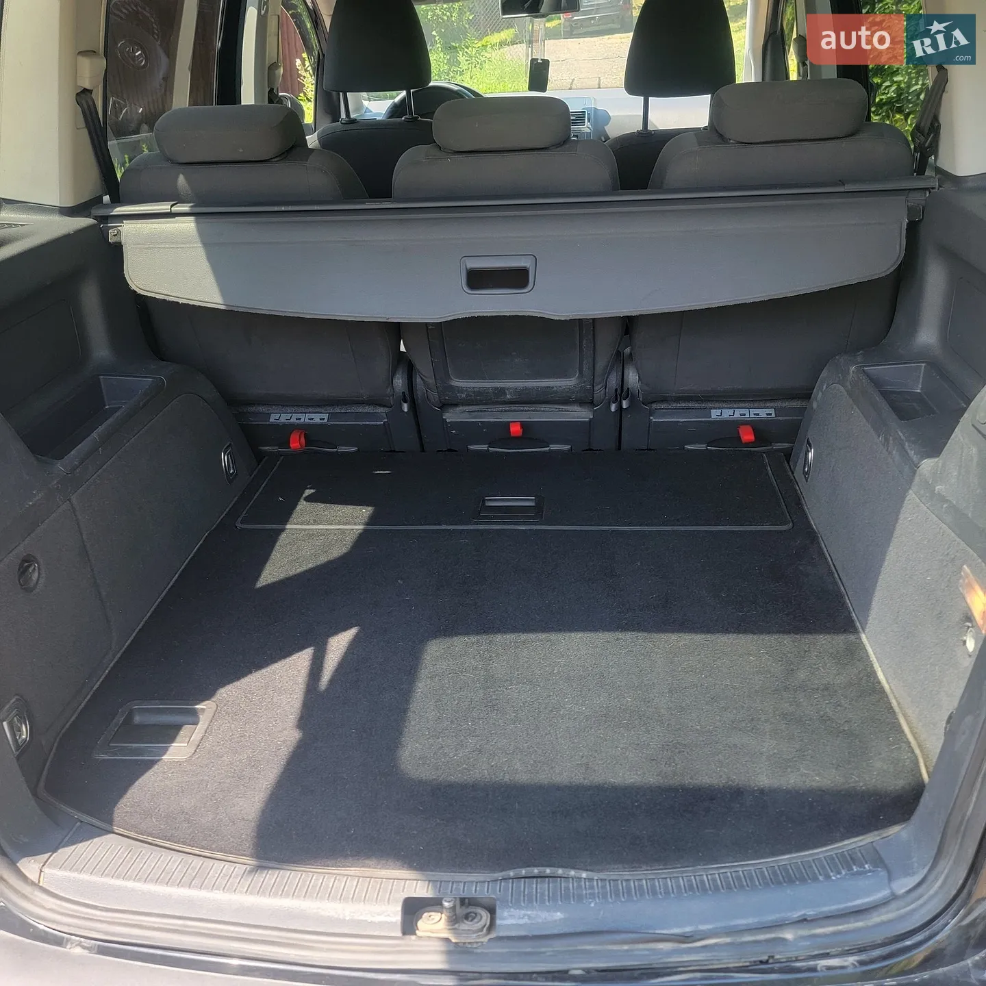 2010 Volkswagen Touran - мініатюра 12