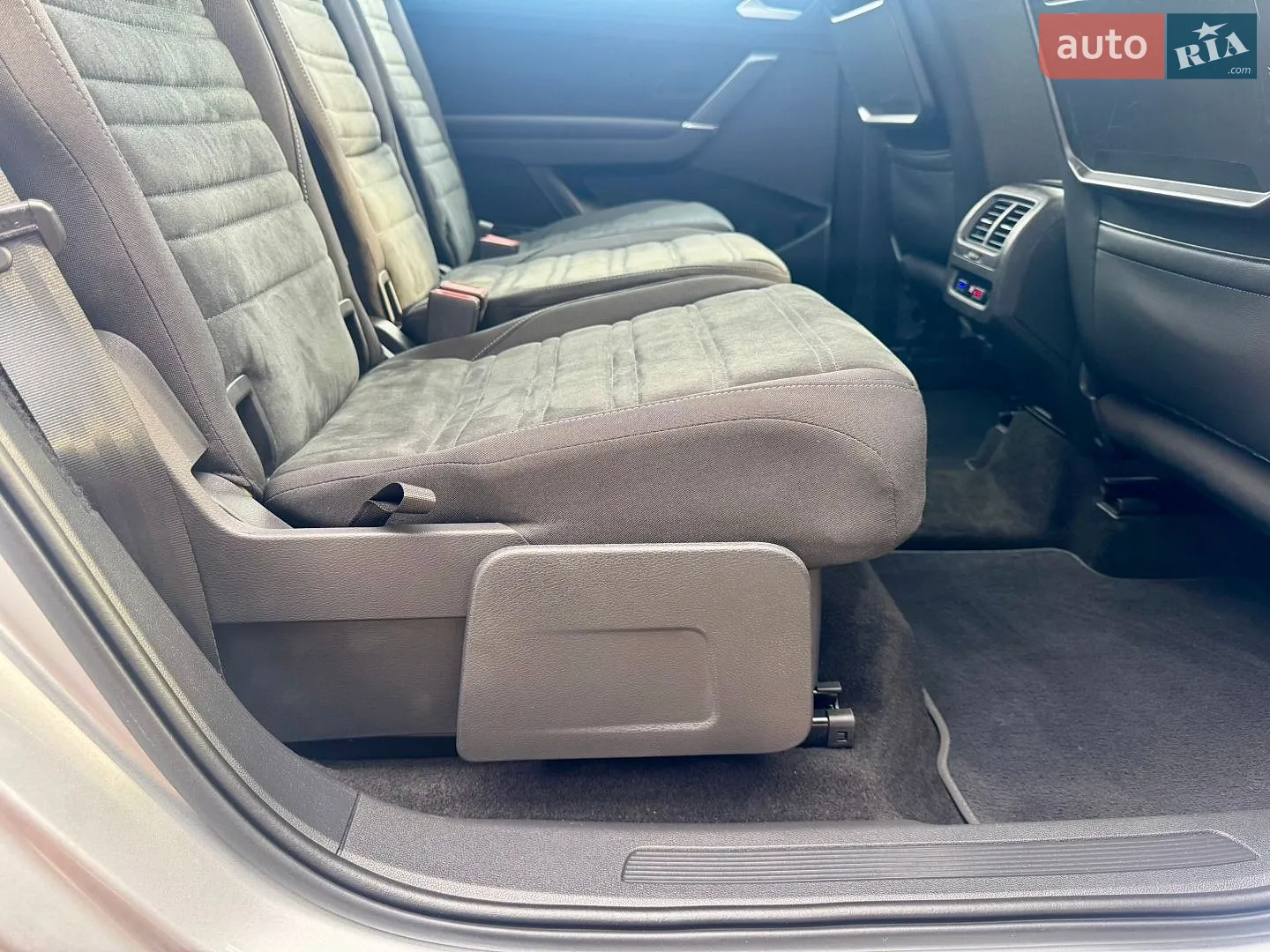 2022 Volkswagen Touran - мініатюра 32
