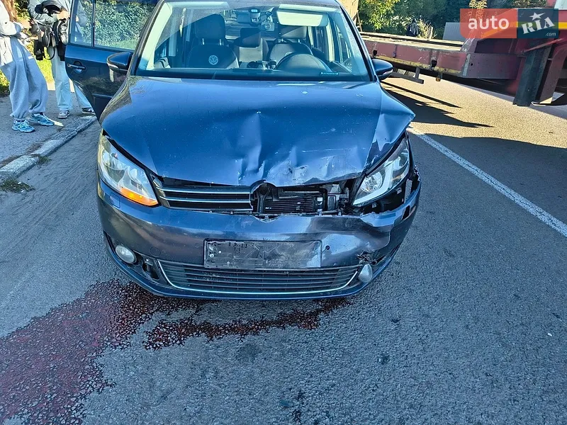 Volkswagen Touran 2014