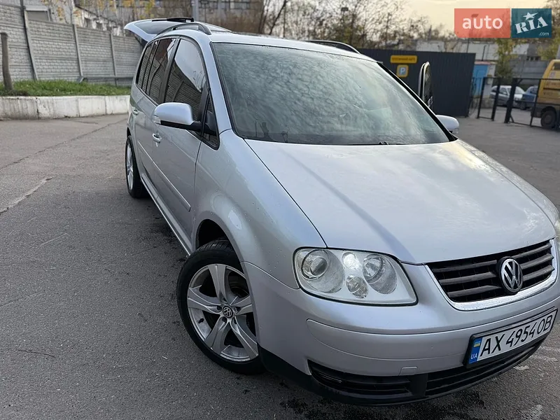 Volkswagen Touran
