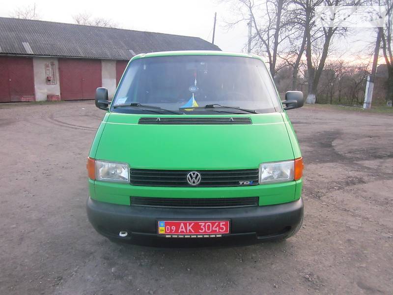 Мінівен Volkswagen Transporter 2000 в Івано-Франківську