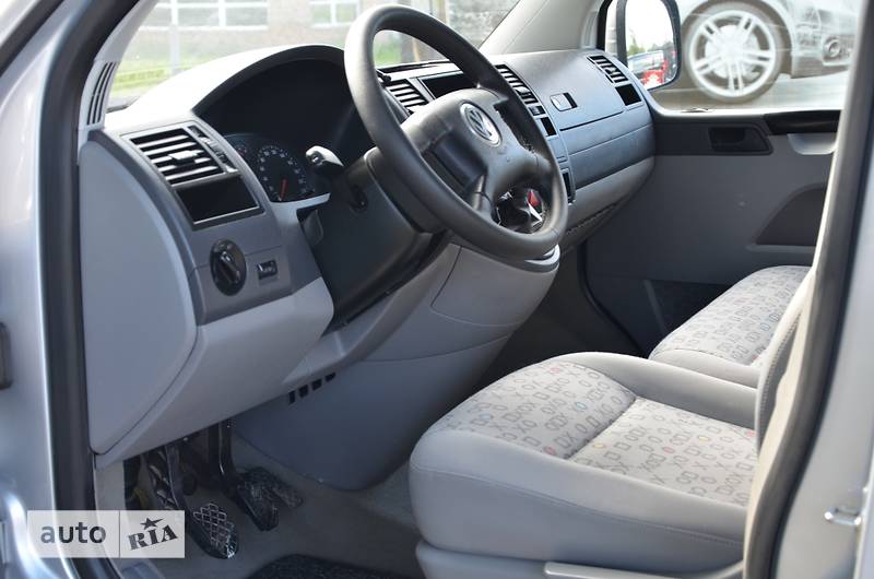 Минивэн Volkswagen Transporter 2006 в Луцке