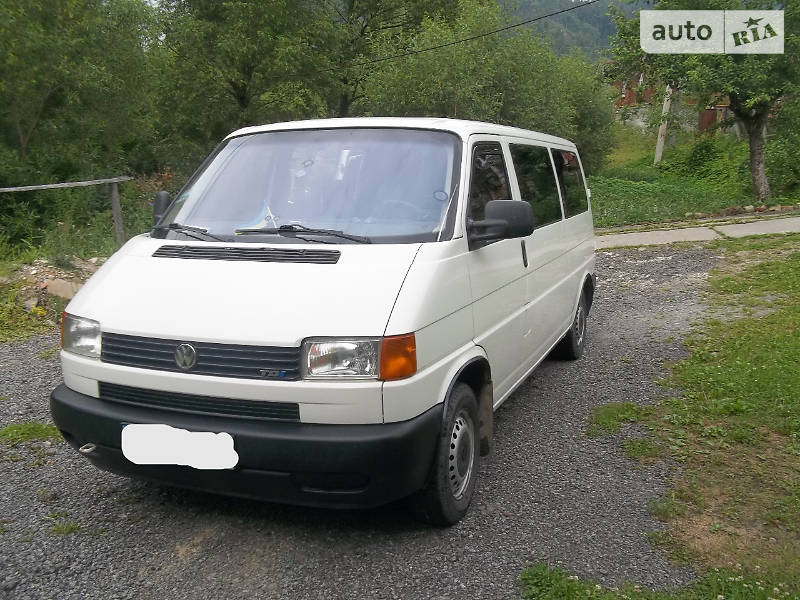 Минивэн Volkswagen Transporter 2000 в Сколе