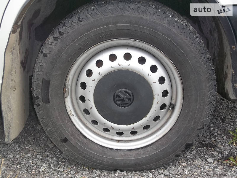 Минивэн Volkswagen Transporter 2000 в Сколе