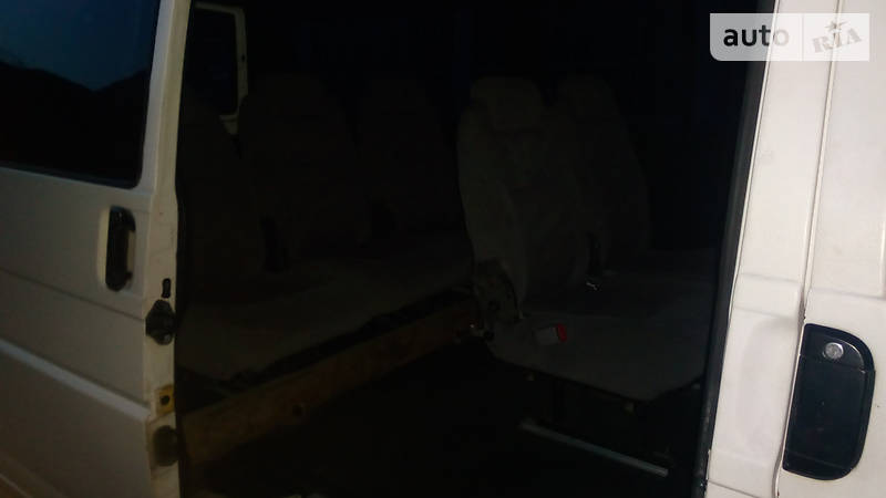 Мінівен Volkswagen Transporter 1999 в Бершаді