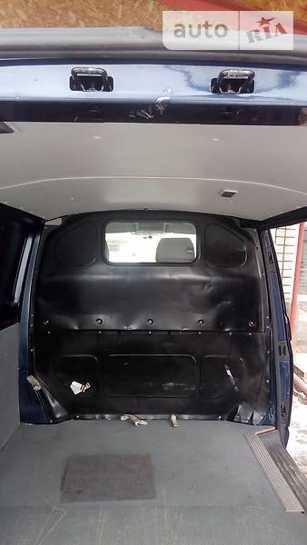 Вантажопасажирський фургон Volkswagen Transporter 2012 в Сєверодонецьку