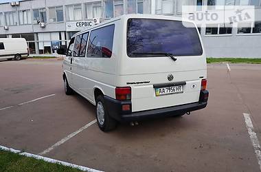 Минивэн Volkswagen Transporter 2000 в Чернигове