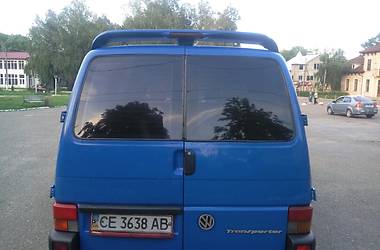 Вантажопасажирський фургон Volkswagen Transporter 2000 в Чернівцях