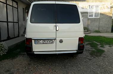 Грузопассажирский фургон Volkswagen Transporter 2003 в Глыбокой