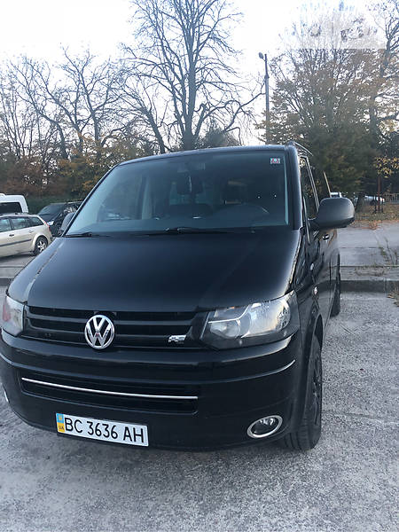 Грузопассажирский фургон Volkswagen Transporter 2010 в Львове