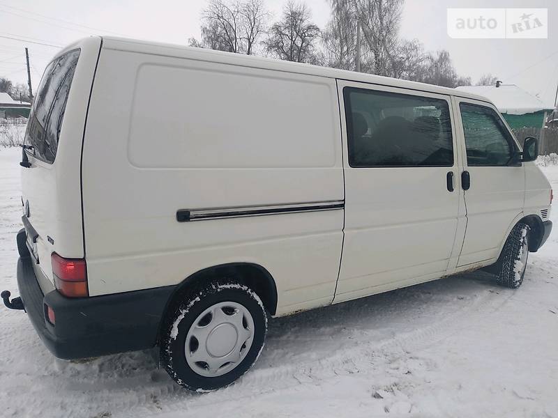 Грузопассажирский фургон Volkswagen Transporter 2001 в Глухове