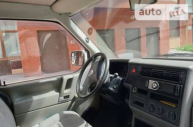 Вантажопасажирський фургон Volkswagen Transporter 2001 в 