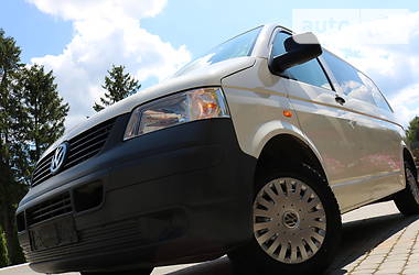 Мінівен Volkswagen Transporter 2004 в Трускавці