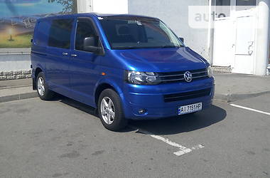 Грузопассажирский фургон Volkswagen Transporter 2007 в Вышгороде