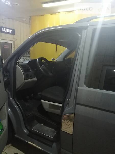 Volkswagen Transporter 2011 в Торецьку