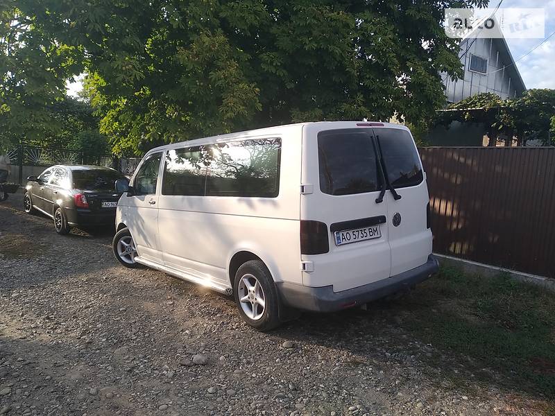 Вантажопасажирський фургон Volkswagen Transporter 2005 в 