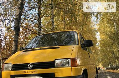 Минивэн Volkswagen Transporter 2000 в Черновцах