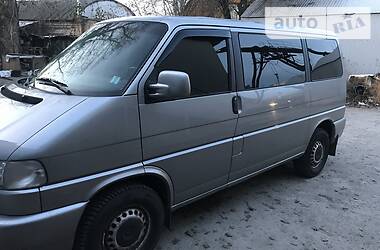 Вантажопасажирський фургон Volkswagen Transporter 2000 в 