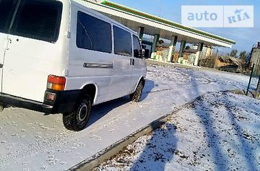 Вантажопасажирський фургон Volkswagen Transporter 1998 в Житомирі