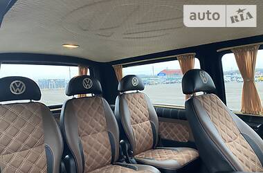 Грузопассажирский фургон Volkswagen Transporter 2015 в 