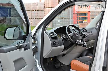 Универсал Volkswagen Transporter 2012 в 