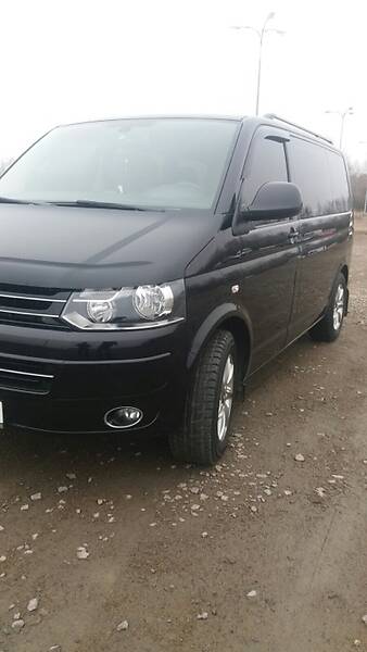 Вантажопасажирський фургон Volkswagen Transporter 2014 в Львові