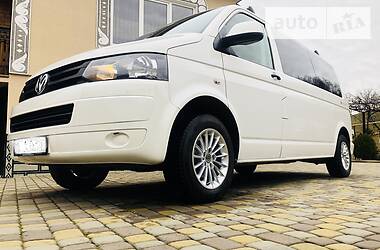 Минивэн Volkswagen Transporter 2015 в Иршаве