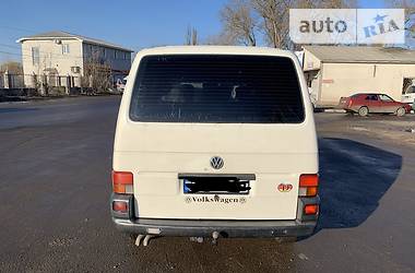 Вантажопасажирський фургон Volkswagen Transporter 2001 в 
