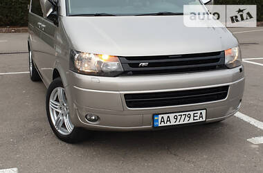 Вантажопасажирський фургон Volkswagen Transporter 2010 в 