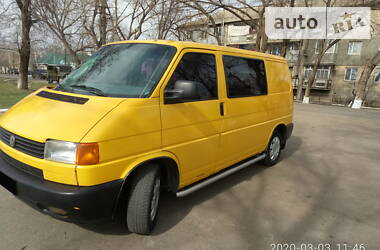 Вантажопасажирський фургон Volkswagen Transporter 2001 в 