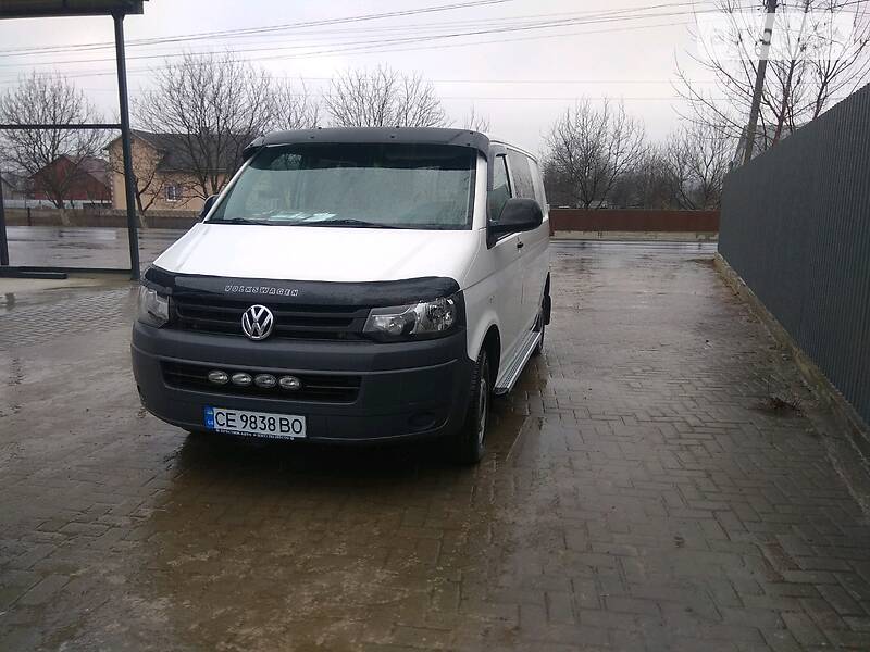 Мінівен Volkswagen Transporter 2010 в Чернівцях