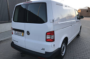 Вантажопасажирський фургон Volkswagen Transporter 2015 в  фото 11 Вантажопасажирський фургон Volkswagen Transporter 2015 в