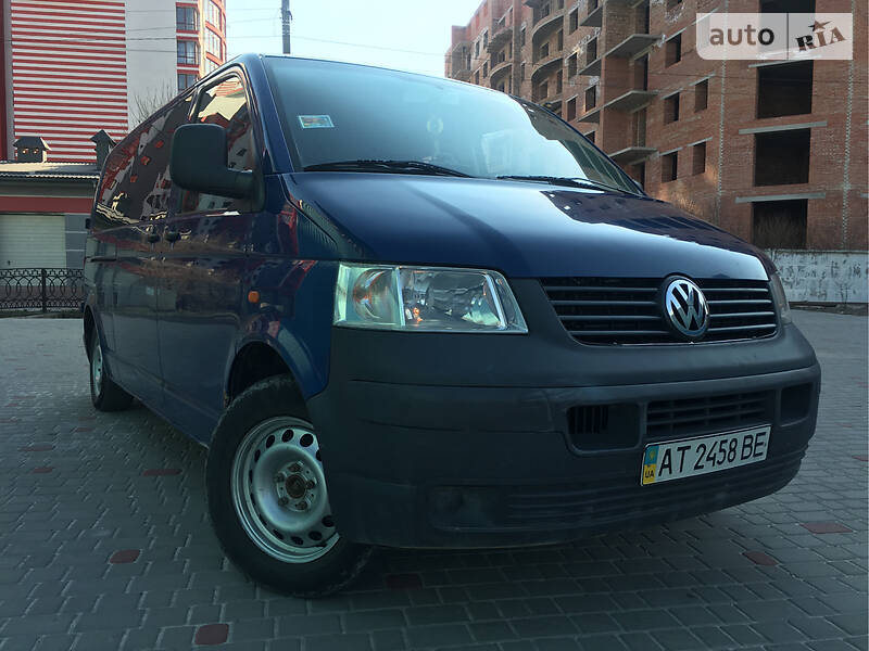 Мінівен Volkswagen Transporter 2004 в Івано-Франківську