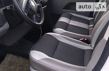 Мінівен Volkswagen Transporter 2006 в 