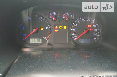 Вантажопасажирський фургон Volkswagen Transporter 2002 в 