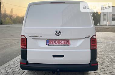Мінівен Volkswagen Transporter 2015 в 
