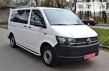 Мінівен Volkswagen Transporter 2015 в 