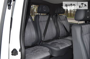 Мінівен Volkswagen Transporter 2015 в 