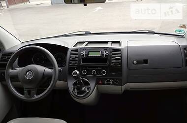 Мінівен Volkswagen Transporter 2010 в 